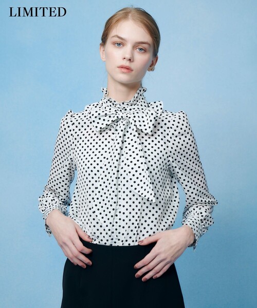 LOULOU WILLOUGHBY（ルルウィルビー）の「【LOULOU WILLOUGHBY】デシンドットフリルボウタイブラウス（シャツ/ブラウス・レディース・ライトベージュ/ブラック/オフホワイト・2）」の21枚目の写真