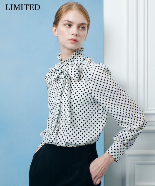 LOULOU WILLOUGHBY（ルルウィルビー）の「【LOULOU WILLOUGHBY】デシンドットフリルボウタイブラウス（シャツ/ブラウス・レディース・ライトベージュ/ブラック/オフホワイト・2）」の22枚目の写真