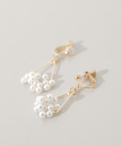 SMELLY（スメリー）の「パールスウィングイヤリング（イヤリング・レディース・ゴールド系その他・-）」の2枚目の写真