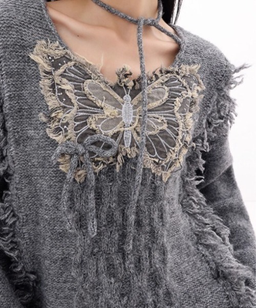 .KOM(ドットコム)の「A'GEM/9 × .kom 『.KOMZ/ドットケーオーエムゼット』 蝶デザインニット(ニット/セーター・レディース・グレー/アイボリー・FREE)」の11枚目の写真