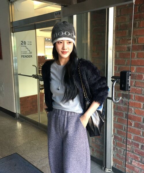 ETMON（エトモン）の「Fur Banding Pants, Charcoal（その他パンツ・レディース・その他・F）」の2枚目の写真