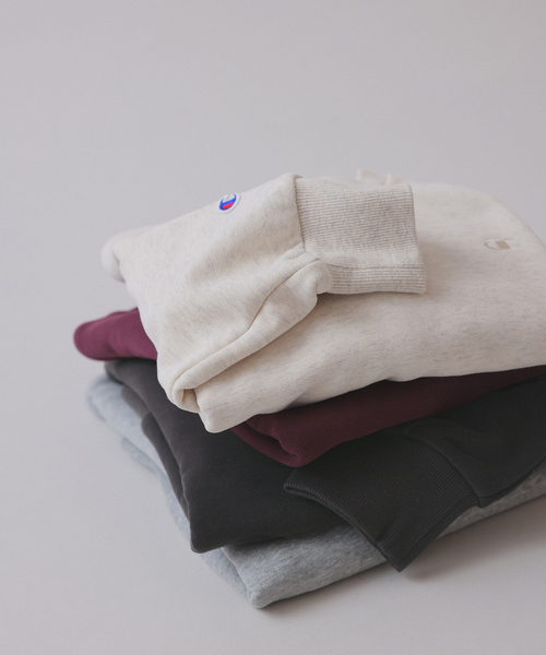 Champion(チャンピオン)の「Champion/チャンピオン SLOBE別注 クルーネックスウェット(スウェット・レディース・ボルドー/ブラック/アイボリー/グレー・FREE)」の12枚目の写真