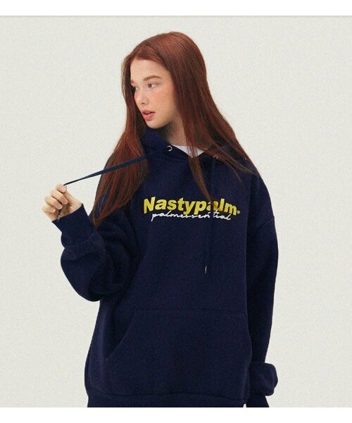 NP STUDIO(エヌピースタジオ)の「NYPM シグネチャーロゴ フードパーカー ネイビー(パーカー・レディース・その他・LARGE/MEDIUM)」の1枚目の写真