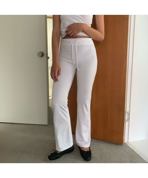 INJIACTIVE(インジアクティブ)の「バタードローストリングパンツ ホワイト(スウェットパンツ・レディース・その他・SMALL/MEDIUM)」の1枚目の写真