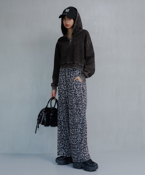 PAGEBOY（ページボーイ）の「ハーフZIPショートパーカー（パーカー・レディース・グレー/ブルー/チャコールグレー・FREE）」の5枚目の写真