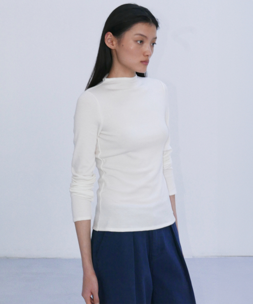EN OR（エンオール）の「STRETCH RAGLAN T-SHIRTS - IVORY（Tシャツ/カットソー・レディース・その他・FREE）」の3枚目の写真