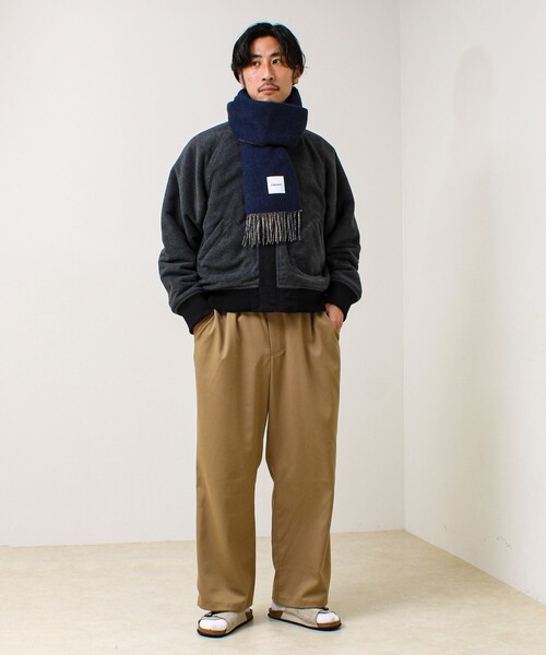 GLOSTER（グロスター）の「【カシミヤブレンド】ウールリバーシブルソリッドマフラー（マフラー・メンズ・ブラウン/イエロー/ネイビー/ブラック・FREE）」の7枚目の写真