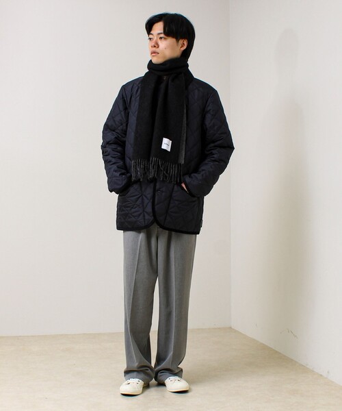 GLOSTER（グロスター）の「【カシミヤブレンド】ウールリバーシブルソリッドマフラー（マフラー・メンズ・ブラウン/イエロー/ネイビー/ブラック・FREE）」の9枚目の写真