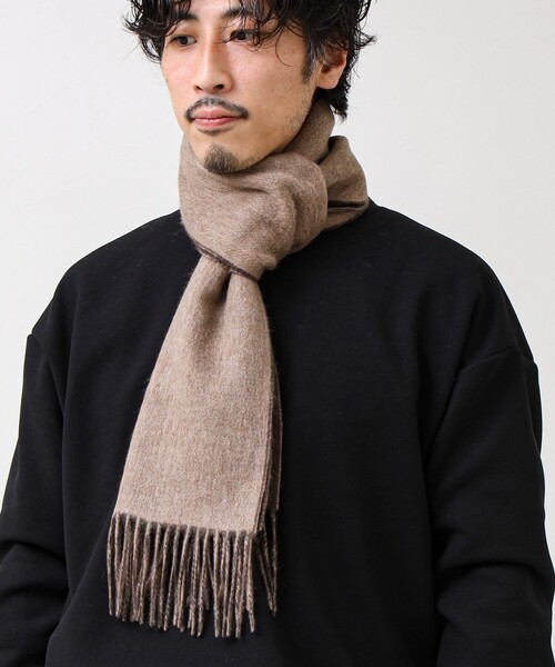 GLOSTER（グロスター）の「【カシミヤブレンド】ウールリバーシブルソリッドマフラー（マフラー・メンズ・ブラウン/イエロー/ネイビー/ブラック・FREE）」の19枚目の写真