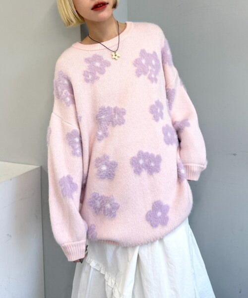 w closet（ダブルクローゼット）の「フラワーシャギーニット（ニット/セーター・レディース・アイボリー/ブルー/ピンク・FREE）」の3枚目の写真