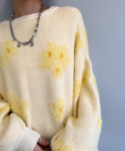 w closet（ダブルクローゼット）の「フラワーシャギーニット（ニット/セーター・レディース・アイボリー/ブルー/ピンク・FREE）」の8枚目の写真
