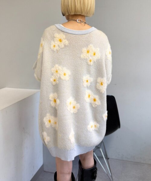 w closet（ダブルクローゼット）の「フラワーシャギーニット（ニット/セーター・レディース・アイボリー/ブルー/ピンク・FREE）」の16枚目の写真