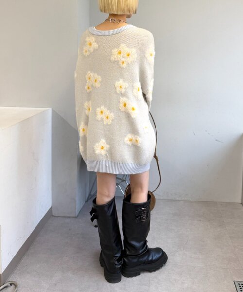 w closet（ダブルクローゼット）の「フラワーシャギーニット（ニット/セーター・レディース・アイボリー/ブルー/ピンク・FREE）」の21枚目の写真
