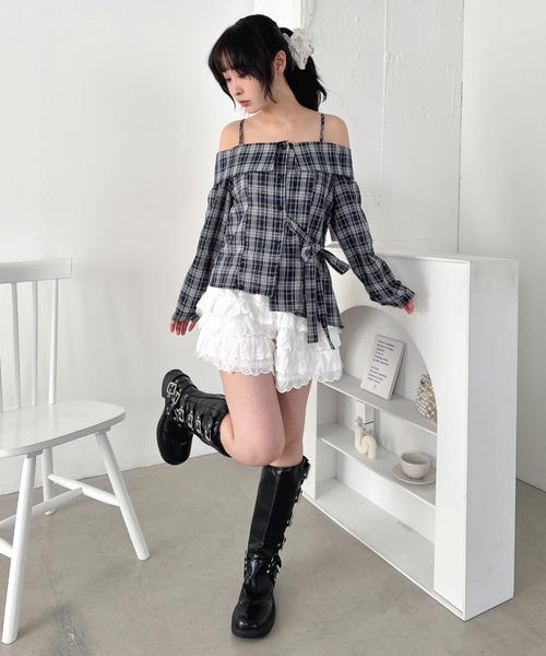 Loueme(ルエム)の「オフショルダーリボンブラウス(Tシャツ/カットソー・レディース・ブラック系その他/ライトブルー/ホワイト/ブルー系その他・FREE)」の8枚目の写真