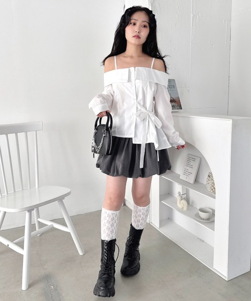 Loueme(ルエム)の「オフショルダーリボンブラウス(Tシャツ/カットソー・レディース・ブラック系その他/ライトブルー/ホワイト/ブルー系その他・FREE)」の13枚目の写真