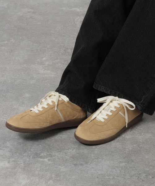 LAKOLE（ラコレ）の「アソートローテクスニーカー / 637948（スニーカー・レディース・ベージュ/オフホワイト/レオパード・LARGE/MEDIUM）」の2枚目の写真