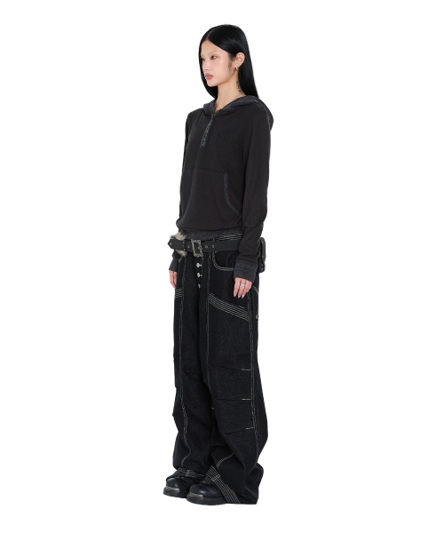 AAKAM（アーカム）の「CROS2 Contrast Button Hoodie (Black)（パーカー・レディース・その他・1/2）」の4枚目の写真