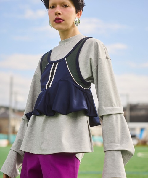 OMMO(オーエムエムオー)の「TUCK LONG SLEEVE TOP(Tシャツ/カットソー・レディース・ブラック/グレー/ホワイト・F)」の3枚目の写真