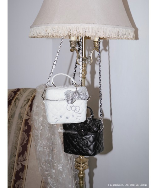 Darich（ダーリッチ）の「Hello Darich キルティングスクエアミニバッグ（ショルダーバッグ・レディース・ホワイト/ブラック・FREE）」の3枚目の写真