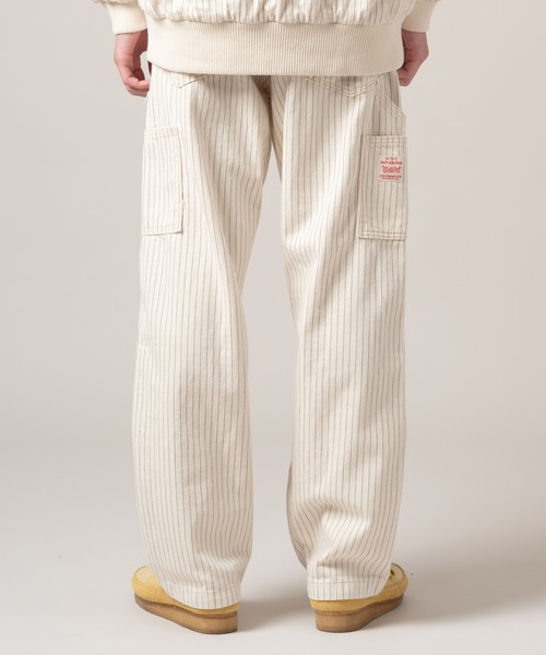 Levi's(リーバイス)の「Levi's/リーバイス WORKWEAR 568(TM) ルーズストレート ダブルニー カーペンターパンツ(その他パンツ・メンズ・ホワイト・36inch/34inch/33inch/32inch/31inch/30inch/29inch/28inch)」の3枚目の写真