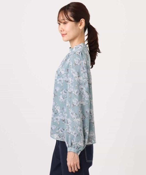 MK MICHEL KLEIN(エムケーミッシェルクラン)の「ボウタイ付き花柄シフォンブラウス/洗える(シャツ/ブラウス・レディース・ネイビー/ミント・38)」の12枚目の写真