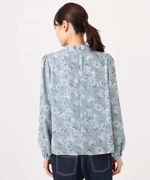 MK MICHEL KLEIN(エムケーミッシェルクラン)の「ボウタイ付き花柄シフォンブラウス/洗える(シャツ/ブラウス・レディース・ネイビー/ミント・38)」の11枚目の写真