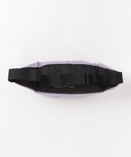 GREGORY(グレゴリー)の「テールランナー TAILRUNNER V2 デジタルラベンダー(ボディバッグ/ウエストポーチ・メンズ・ラベンダー・ONE SIZE)」の2枚目の写真