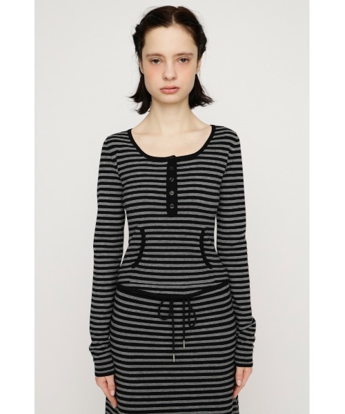 SLY(スライ)の「HENLY NECK TOPS ヘンリーネックトップス 春服(Tシャツ/カットソー・レディース・ブラック系その他2/レッド系その他/杢グレー・FREE)」の7枚目の写真