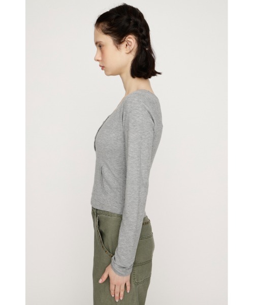 SLY(スライ)の「HENLY NECK TOPS ヘンリーネックトップス 春服(Tシャツ/カットソー・レディース・ブラック系その他2/レッド系その他/杢グレー・FREE)」の12枚目の写真
