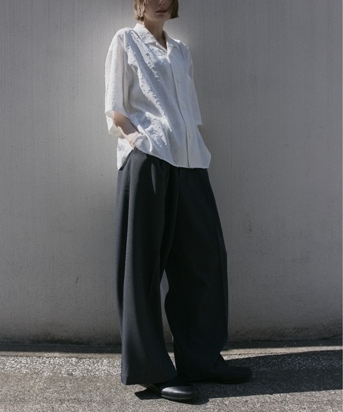 remer(リメール)の「【肌離れの良い麻調素材】シンセティックリネンドレープワイドパンツ / Synthetic Linen Drape Wide PT(スラックス・メンズ・グレイッシュベージュ/ブラック/チャコールグレー・SMALL/X-SMALL/LARGE/MEDIUM)」の8枚目の写真