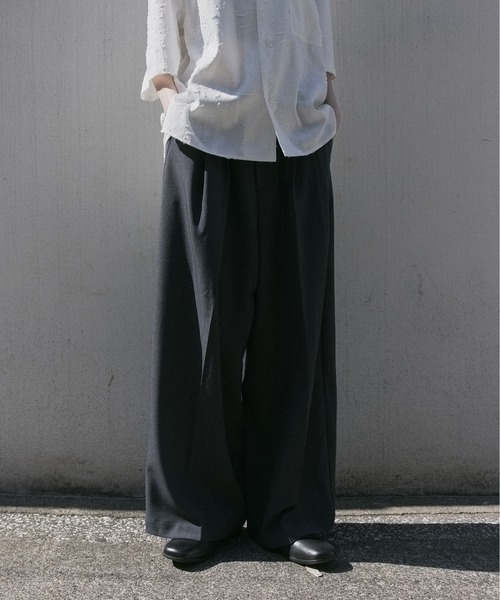 remer(リメール)の「【肌離れの良い麻調素材】シンセティックリネンドレープワイドパンツ / Synthetic Linen Drape Wide PT(スラックス・メンズ・グレイッシュベージュ/ブラック/チャコールグレー・SMALL/X-SMALL/LARGE/MEDIUM)」の12枚目の写真