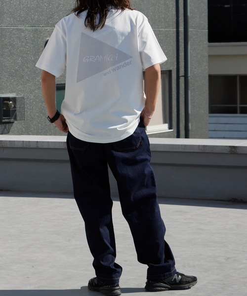 and wander（アンドワンダー）の「and wander/アンドワンダー×Gramicci/グラミチ backprint S/S tee Coolmax コラボレーションロゴTシャツ 2026年春夏（Tシャツ/カットソー・メンズ・ブラック/ホワイト・M/L/XL）」の11枚目の写真