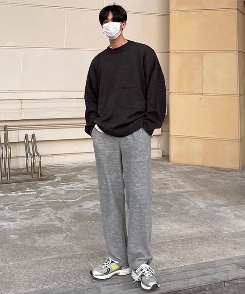 NOWLE（ノウル）の「【NOWLE】袖リブ切り替え 畦編みスリーブ クルーネックニット（ニット/セーター・メンズ・ブラック・LARGE/MEDIUM）」の12枚目の写真