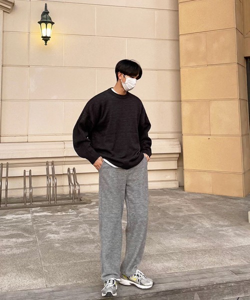 NOWLE（ノウル）の「【NOWLE】袖リブ切り替え 畦編みスリーブ クルーネックニット（ニット/セーター・メンズ・ブラック・LARGE/MEDIUM）」の15枚目の写真