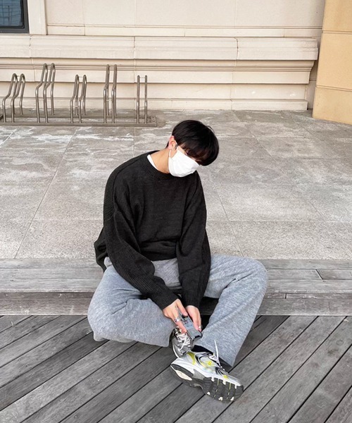 NOWLE（ノウル）の「【NOWLE】袖リブ切り替え 畦編みスリーブ クルーネックニット（ニット/セーター・メンズ・ブラック・LARGE/MEDIUM）」の16枚目の写真