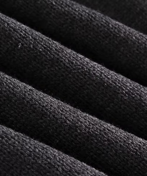 NOWLE（ノウル）の「【NOWLE】袖リブ切り替え 畦編みスリーブ クルーネックニット（ニット/セーター・メンズ・ブラック・LARGE/MEDIUM）」の4枚目の写真