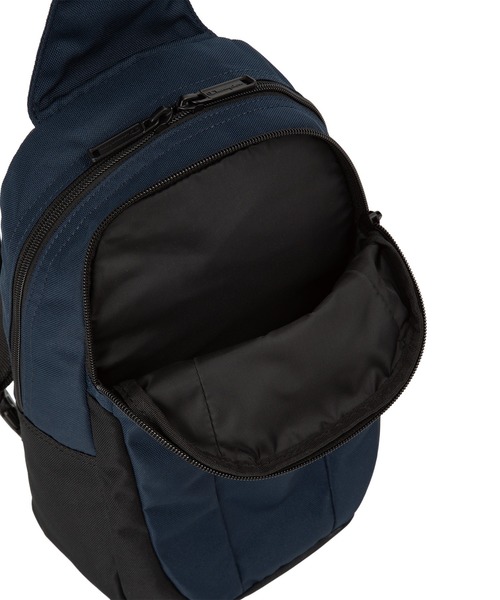 Champion（チャンピオン）の「チャンピオン ボディバッグ カジュアル 通学 お出かけ 20232（ボディバッグ/ウエストポーチ・メンズ・ブラック/ネイビー/グレー・FREE）」の18枚目の写真