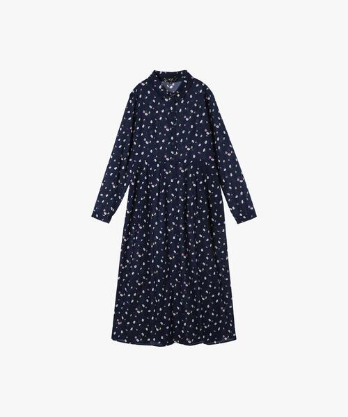 To b. by agnes b.（トゥービーバイアニエスベー）の「フラワープリント コットン 長袖 ワンピース（シャツワンピース・レディース・ネイビー・36/38/40）」の2枚目の写真