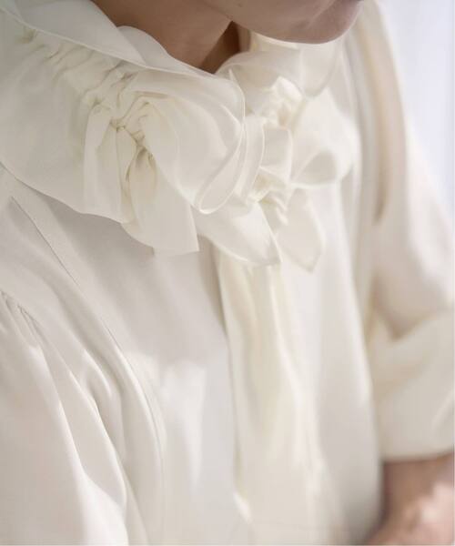 IENA（イエナ）の「《追加》&NAVYシアーボウタイブラウス（シャツ/ブラウス・レディース・ホワイト×ホワイト/ブラック・FREE）」の14枚目の写真