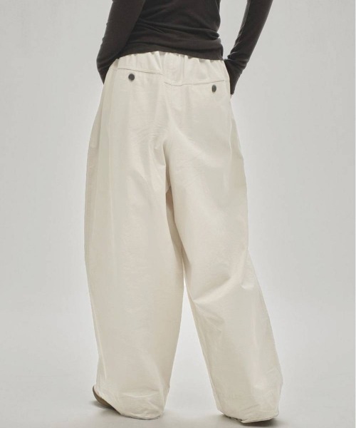 TODAYFUL（トゥデイフル）の「TODAYFUL　Easy Chino Pants イージーチノパンツ/12610724（チノパンツ・レディース・バーガンディー/キナリ・36）」の4枚目の写真