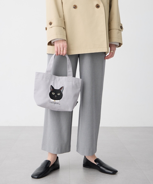 CROSSPLUS ONLINE（クロスプラスオンライン）の「アトリエ・ポピン猫刺しゅうミニトートバッグ（トートバッグ・レディース・ピンク/グレー・フリー）」の5枚目の写真
