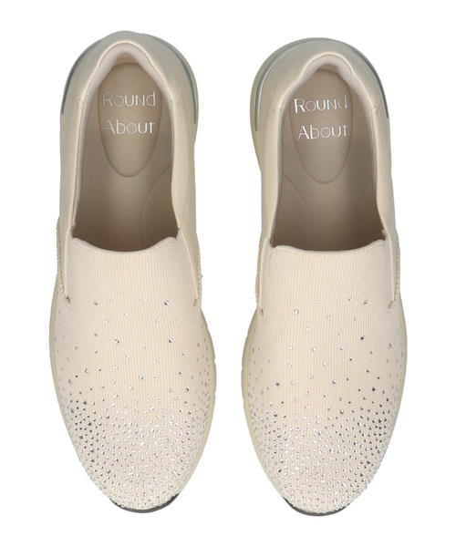 Round About(Bridget Birkin)(ラウンド アバウト)の「【Round About】ラインストーンアクセントスリッポンスニーカー(465100)(スニーカー・レディース・アイボリー/ライトグレー/ブラック・38/37/36/35/39)」の20枚目の写真