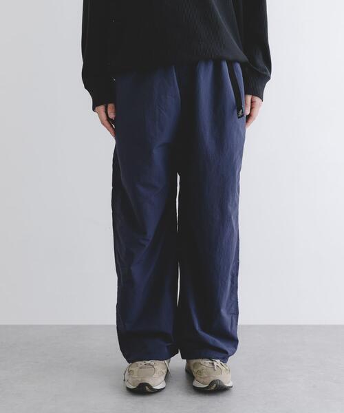 URBAN RESEARCH（アーバンリサーチ）の「Gramicci / LOWERCASE　NYLON WIDE PANT（その他パンツ・メンズ・モカ/ブラック/ネイビー・LARGE/X-LARGE/MEDIUM/SMALL）」の3枚目の写真