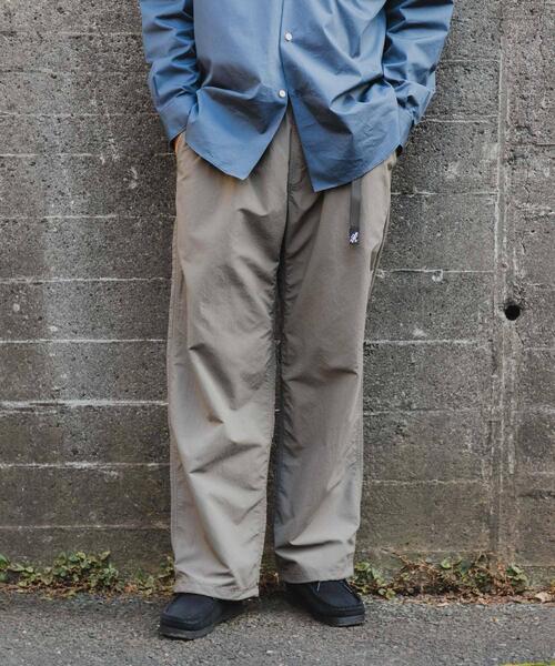 URBAN RESEARCH（アーバンリサーチ）の「Gramicci / LOWERCASE　NYLON WIDE PANT（その他パンツ・メンズ・モカ/ブラック/ネイビー・LARGE/X-LARGE/MEDIUM/SMALL）」の18枚目の写真