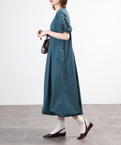 EGLANTINE(エグランティーヌ)の「EGLANTINE 素材切替ワンピース 半袖(ワンピース・レディース・ブラック/モスグリーン/ダークグリーン・40)」の4枚目の写真