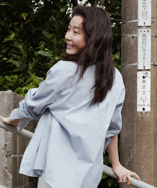 ANDNEEDS(アンドニーズ)の「Breeze check shirt (blue)(シャツ/ブラウス・レディース・その他・FREE)」の2枚目の写真