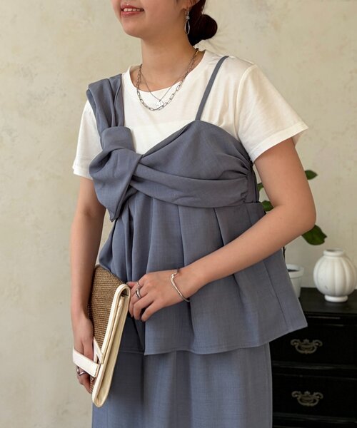 Chez toi（シェトワ）の「ビスチェ見えドッキングプルオーバー×ナロースカート（つなぎ/オールインワン・レディース・ベージュ/ブルー/ブラック・FREE）」の16枚目の写真