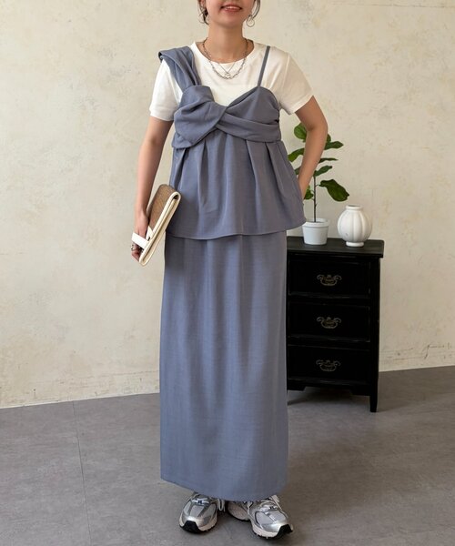 Chez toi（シェトワ）の「ビスチェ見えドッキングプルオーバー×ナロースカート（つなぎ/オールインワン・レディース・ベージュ/ブルー/ブラック・FREE）」の20枚目の写真