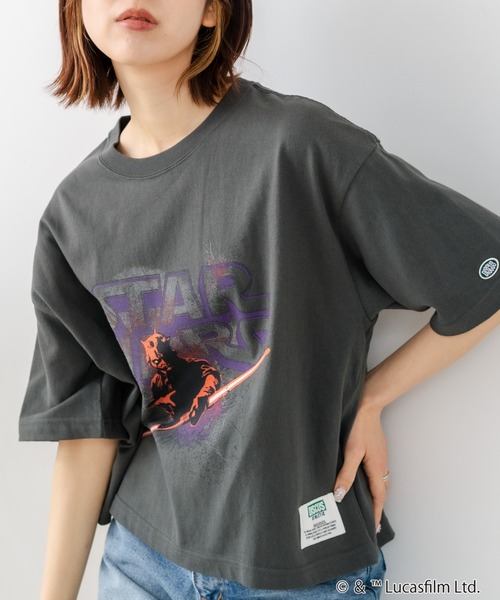 DISCUS(ディスカス)の「【DISCUS/ディスカス】【選べる丈感・STARWARS】DISCUS×スターウォーズ コラボTシャツ クロップド短丈・BIGシルエット(Tシャツ/カットソー・レディース・ブラック系その他4/ブラック系その他2/ブラック系その他/ブラック系その他3・MEDIUM/LARGE)」の3枚目の写真