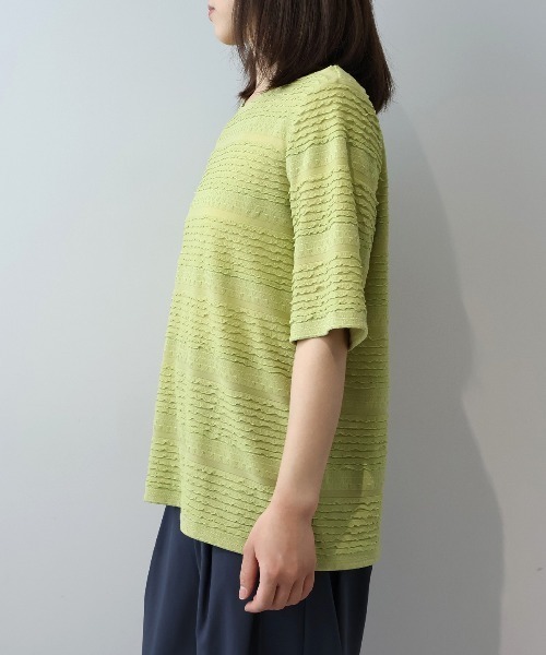leswel(レスウェル)の「【M~5L】フリルシャーリングニットプルオーバー(Tシャツ/カットソー・レディース・ブラック/グリーン/ブラウン・M/L/LL/3L/4L/5L)」の11枚目の写真